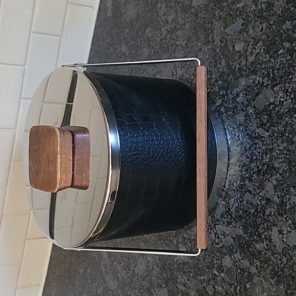 Vintage MCM "Atapco" Ice Bucket - Picture 14 of 14